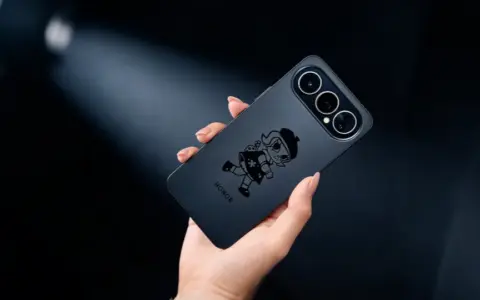 放下定义的荣耀，与逃离定义的年轻人