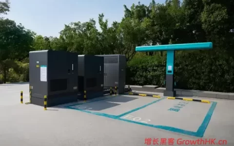 比亚迪“亮刀”，新能源进入下半场