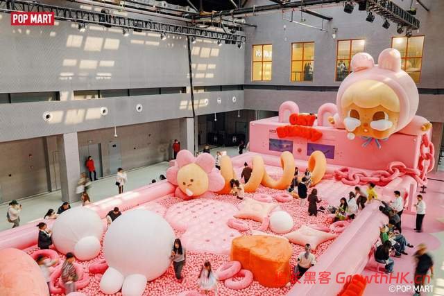 泡泡玛特2025年营收首破300亿 同比增长184.7%