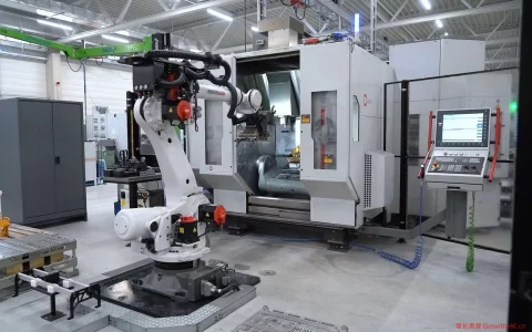 冈田智能IPO闯关：对乔锋智能的降价与收入疑云，价格下行及研发隐忧待解