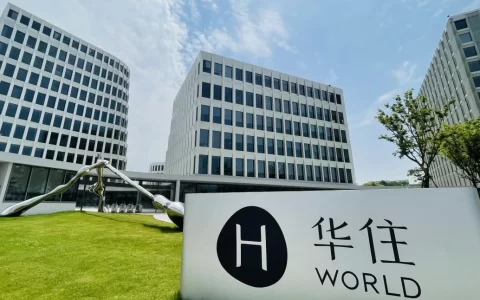 供给上行、需求走弱，华住靠什么守住增长？