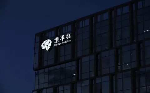 智驾渗透率接近70%，谁在引领这一轮变革？