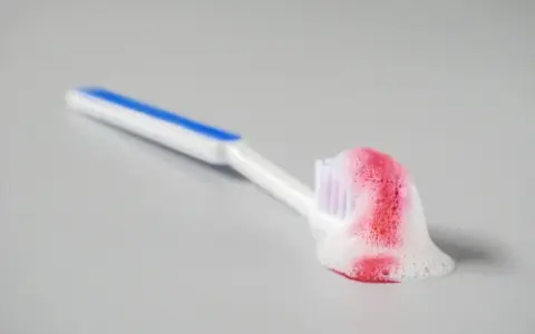 参半母公司小阔科技销售费用率超六成：亏损超1800万，突击分红1.3亿