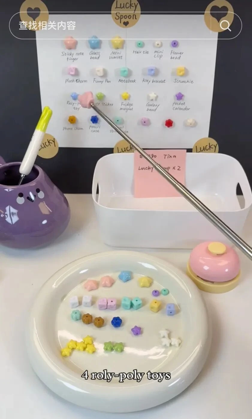 盲勺爆火，年轻人到底在买什么？