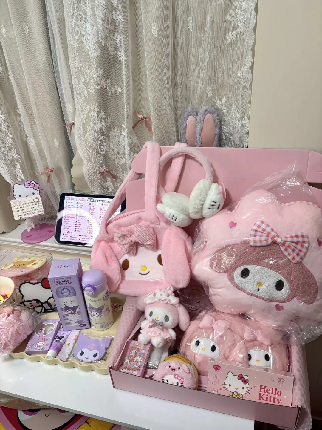 盲勺爆火，年轻人到底在买什么？