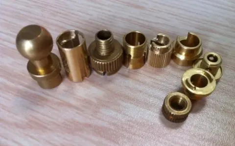 图特股份净利率首降：与索菲亚关联交易不低，亲属低价入股存疑