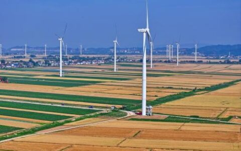 华润新能源245亿募资背后：净利润持续下滑毛利率走低，142条行政处罚