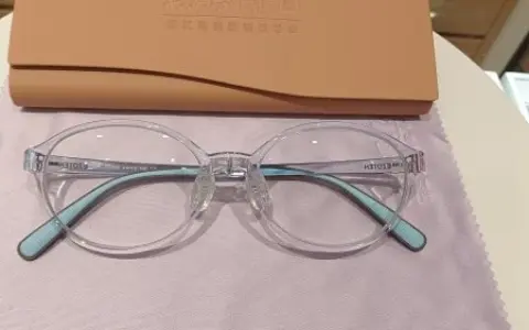 毛源昌眼镜收入波动明显：加盟店减少，递表前分红近7000万