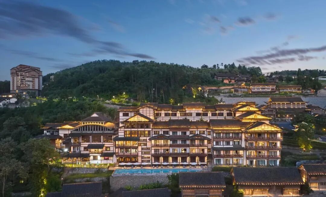 刷三天攻略不如看一张“必住榜”？这届年轻人开始想念“活人感”