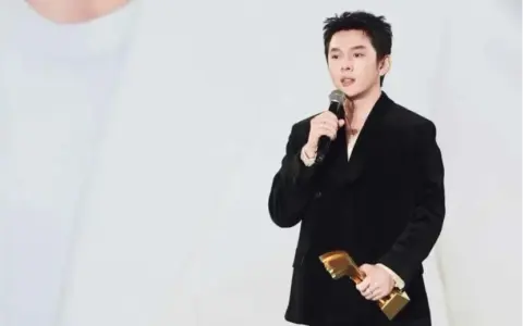 李佳琦后退，美ONE在赌一场没有“顶流”的未来