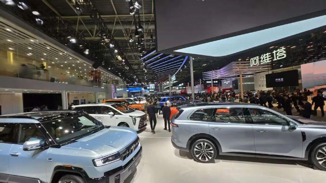 五大趋势，智能汽车开启“中国时间”｜2026车展