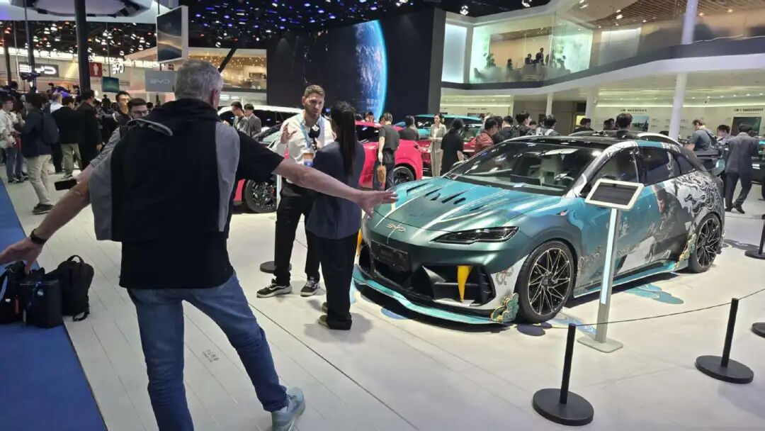 五大趋势，智能汽车开启“中国时间”｜2026车展