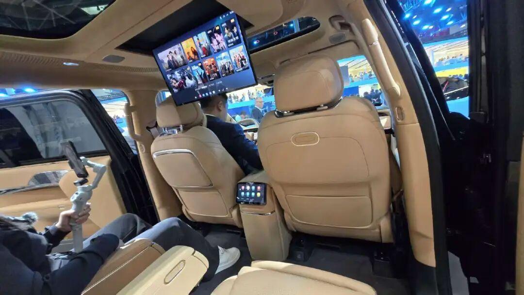 五大趋势，智能汽车开启“中国时间”｜2026车展