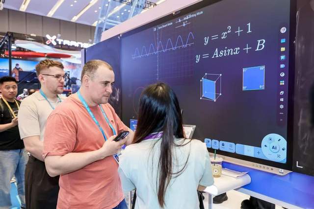 从“沟通工具”到“成交工具”：科大讯飞AI翻译重构外贸生意链路