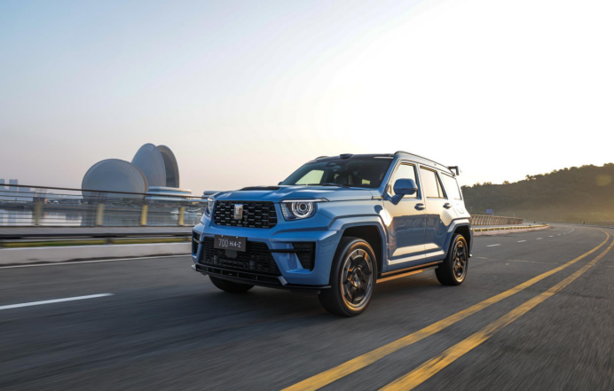 麟云中现，境启新人生！全新坦克700正式上市，售价42.8万起