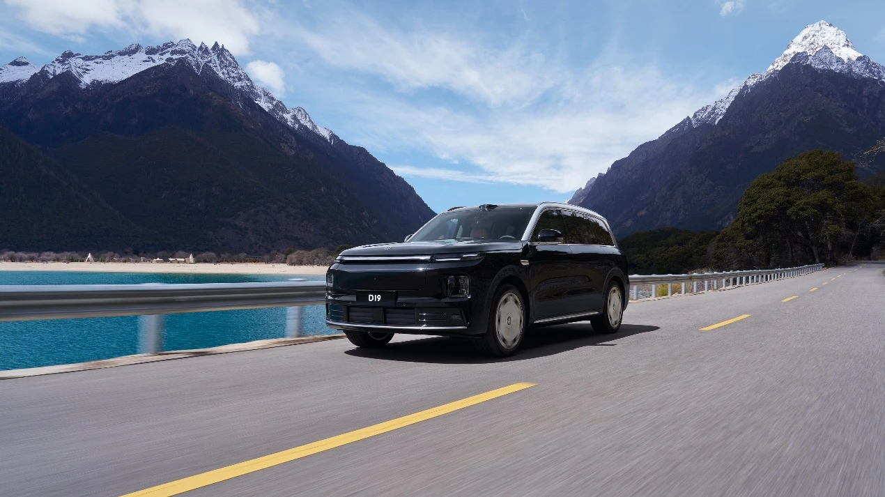 零跑十年磨一剑：D19售价21.98万起，旗舰9系SUV迎来真正“破局者”
