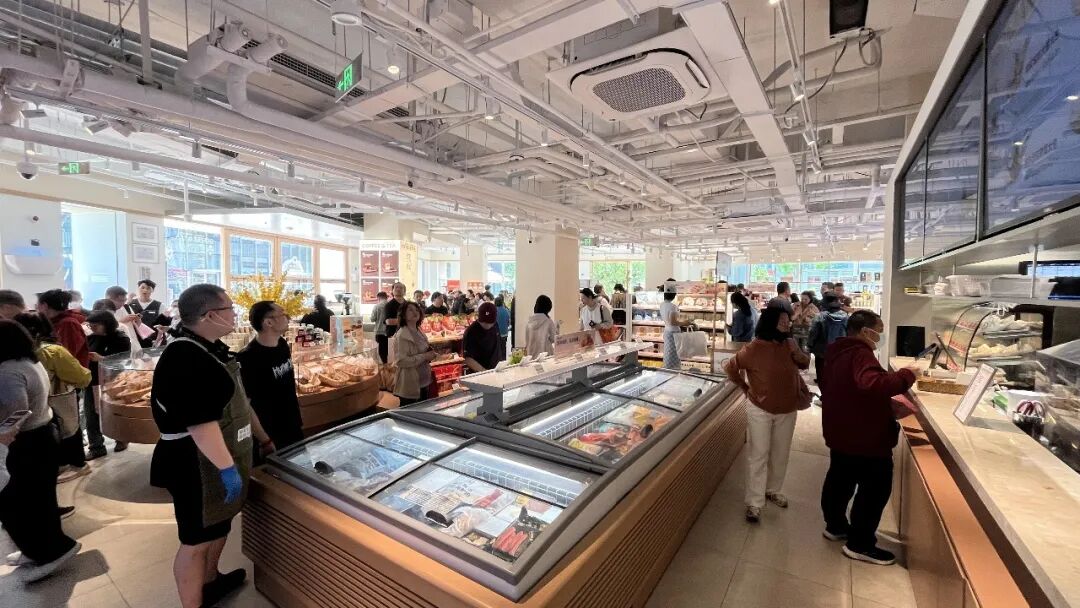 东方甄选,为什么一定要开线下店?