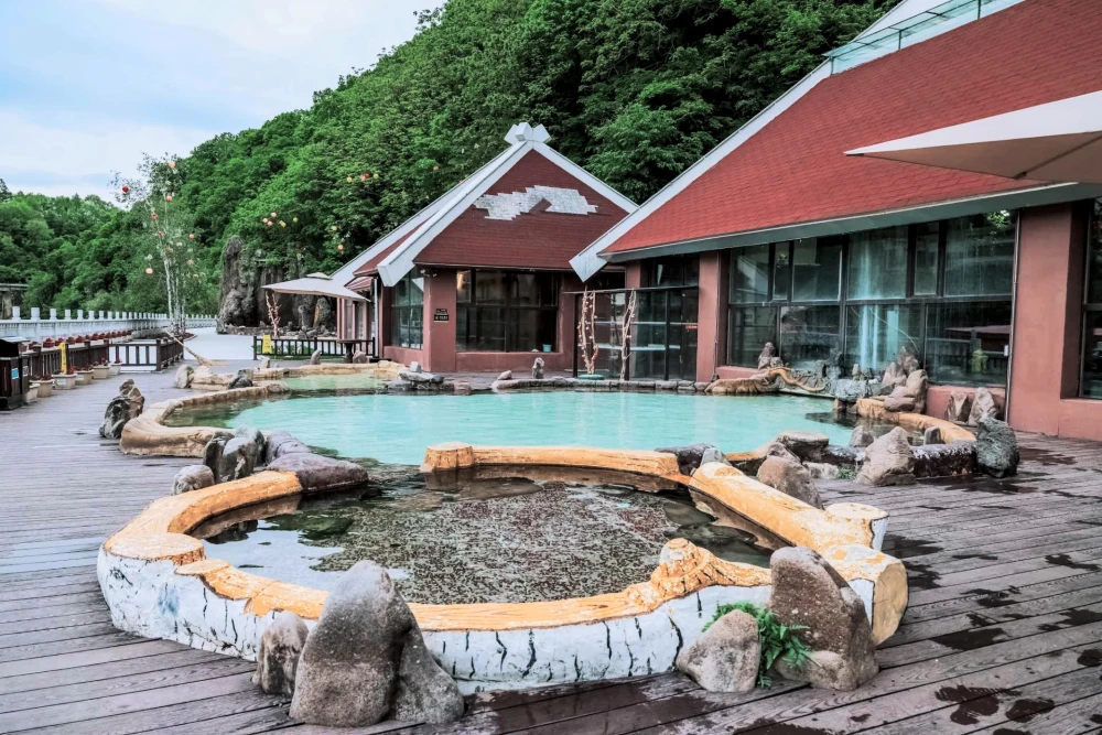 第一批逃离高温的人,已经在吉林住下了
