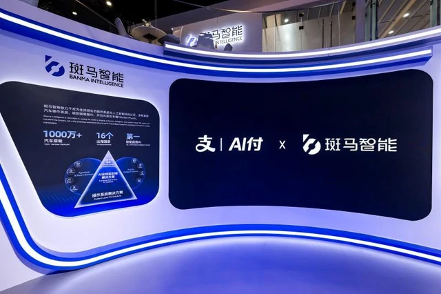 智能座舱吹过的牛，车载龙虾要来兑现了