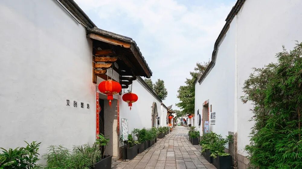 花1亿改造的文物级酒店，还是把自己玩倒闭了