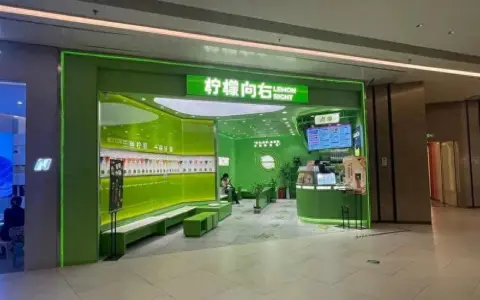 面包标注出生时间，「柠檬向右」跨界零食的新玩法