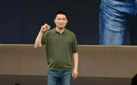 理想汽车再进化，“全栈”是超越特斯拉的唯一路径