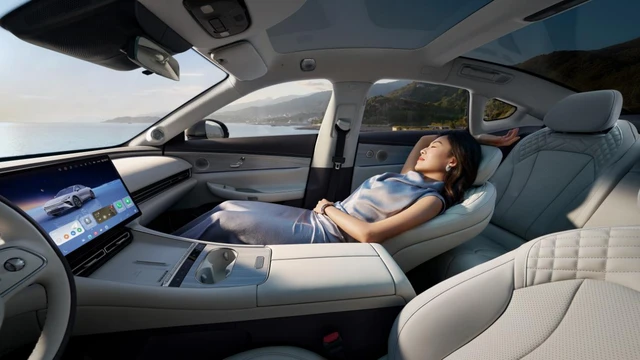 超级置换价16.99万元起！「性能·智能首选车」2027款星途ES全球上市