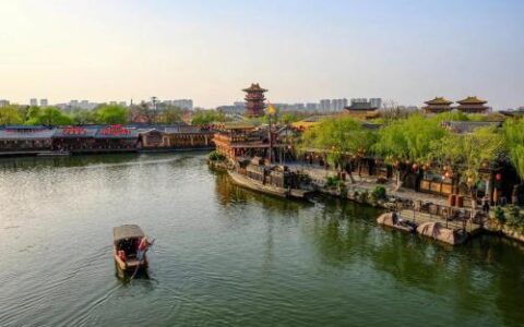 清明上河园增收不增利：三年分红8亿，文旅经营模式待突围