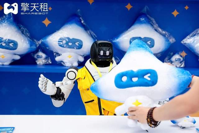 擎天租60台机器人上岗WAIC,开启“RaaS+”全场景落地阶段