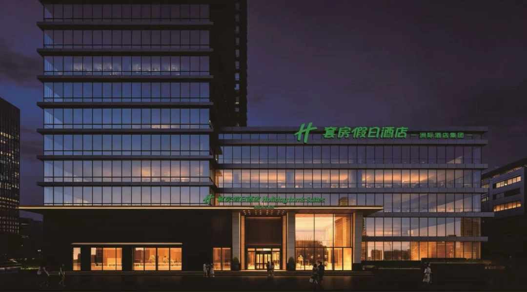 假日酒店推出新版本，投资人为什么要抢着签