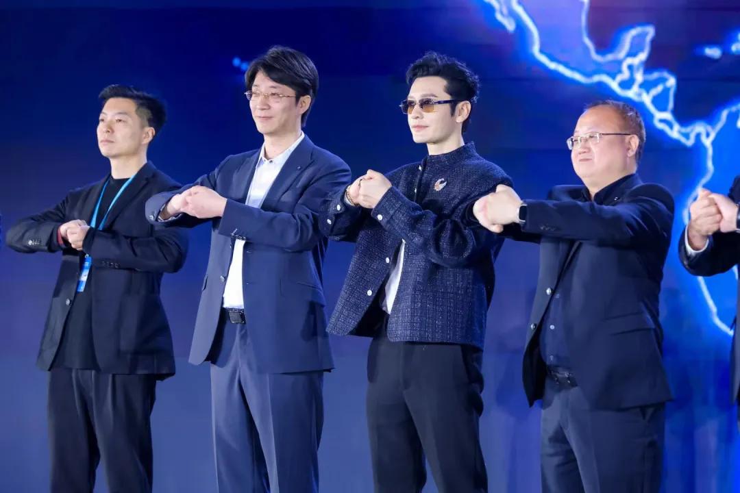 让60台机器人在WAIC“上班”，擎天租的展会秀只是起点