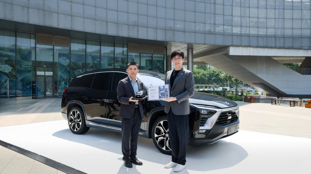 三代蔚来ES8，一部国产电车高端突围史