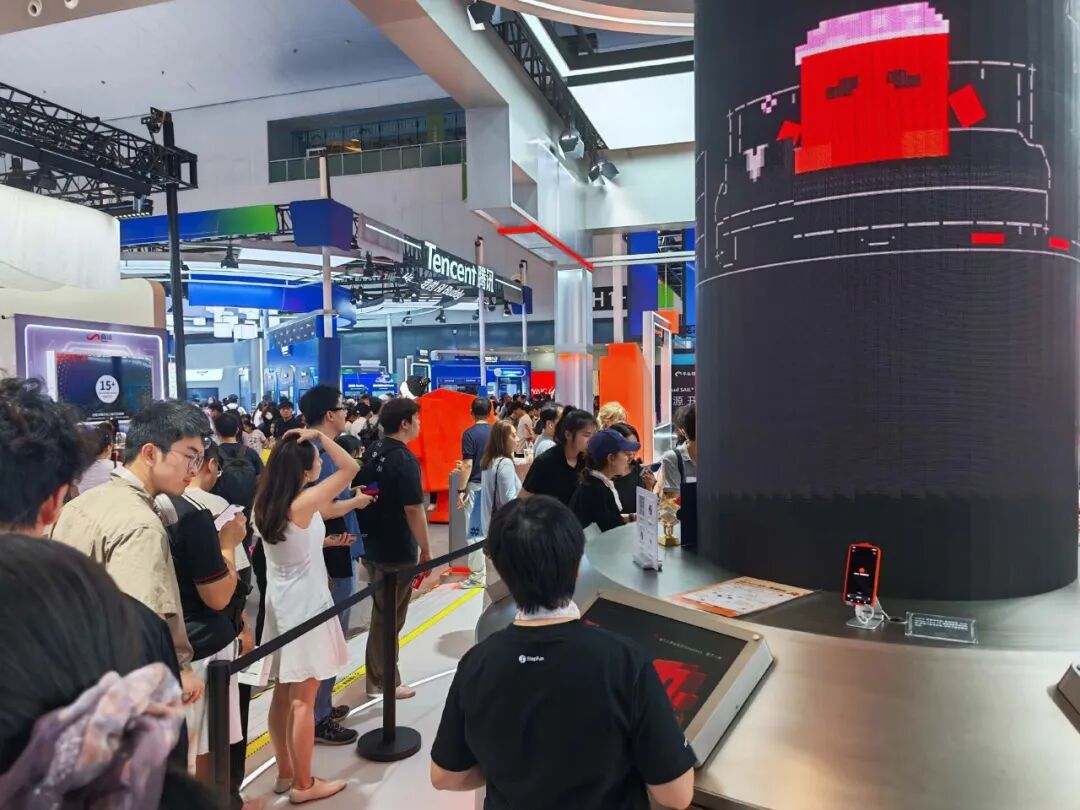 AI应用WAIC“抢跑”:热闹是真,但差异化是假
