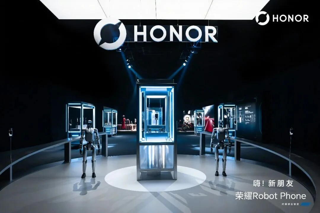 Robot Phone,能不能帮荣耀拉高估值?