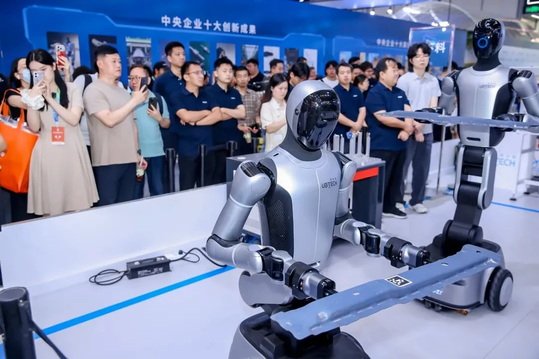 人形机器人第一股交出“三箭齐发”新答卷