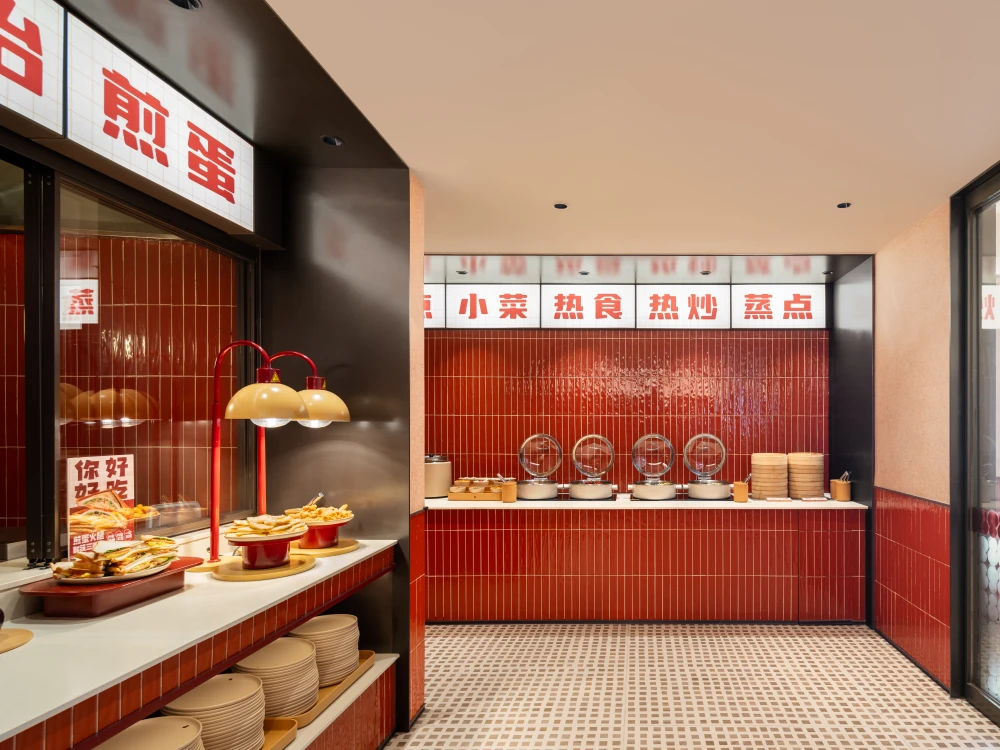 现在流行在中档旁边开你好酒店