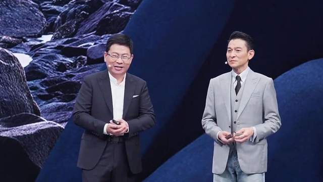 从刘德华一句“手机不好用别找我”,看华为高端代言逻辑转向