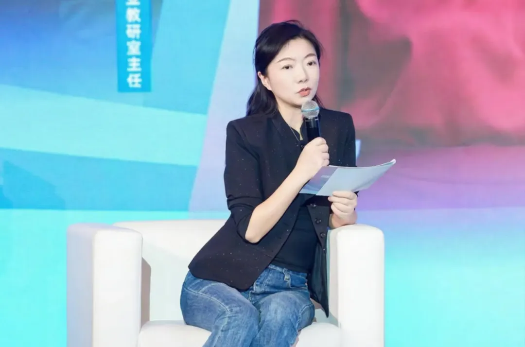 【人物专访】刘笑微：一个教了28年广告导演的教授，为什么拥抱 AI？