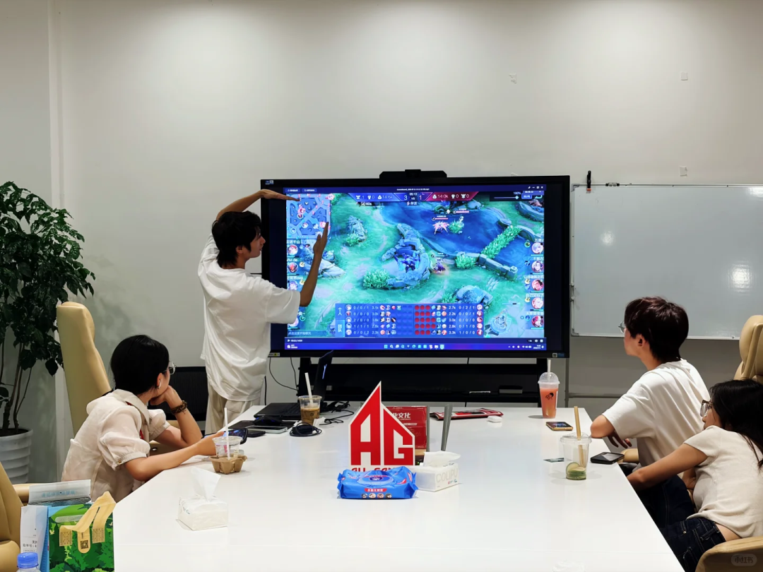 一天换一个身份,年轻人的“角色体验”生意火了