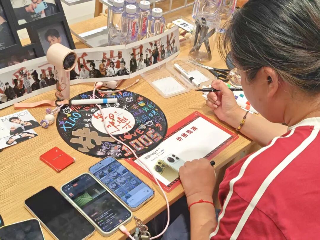 一线渠道走访|走进线下门店,解码荣耀Magic9热销真相