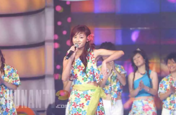 一切为了业绩增长，“红酒美女”微商和你打招呼de营销4招