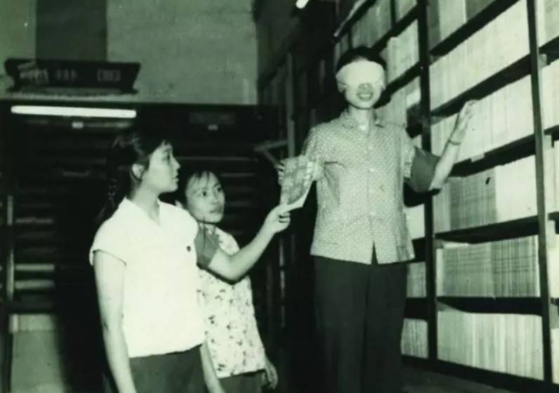 从黑窑洞到时尚大House，死磕80年，中国最大书店卖的不是情怀