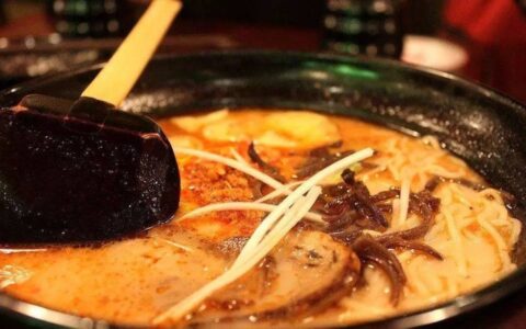 靠73%的毛利，干丢80%的市场，创新也不能脱离餐饮核心