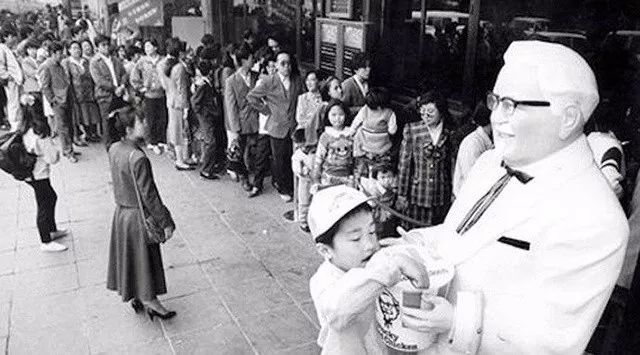 肯德基入华30年，当年的第一批员工做了什么？