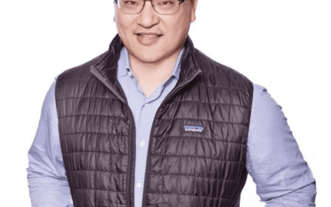 对话GGV童士豪：从小红书到美版“拼多多”，投资逻辑其实是相通的 | 棱镜