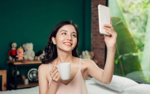 刘旷：他经济，小红书第二春？