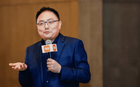 “时间的朋友”退潮，罗振宇给不了你想要的答案｜侃见财经