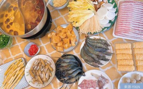 火锅赛道内卷：七欣天VS捞王，谁是 “港股火锅第三股”？