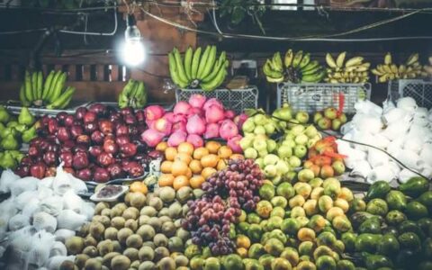 从百果园、鲜丰水果到洪九果品，万亿水果赛道第一股的争夺｜潮汐商业评论