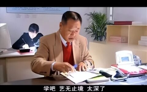 尴尬的中小博主：赚不到钱，也离不了场｜深燃